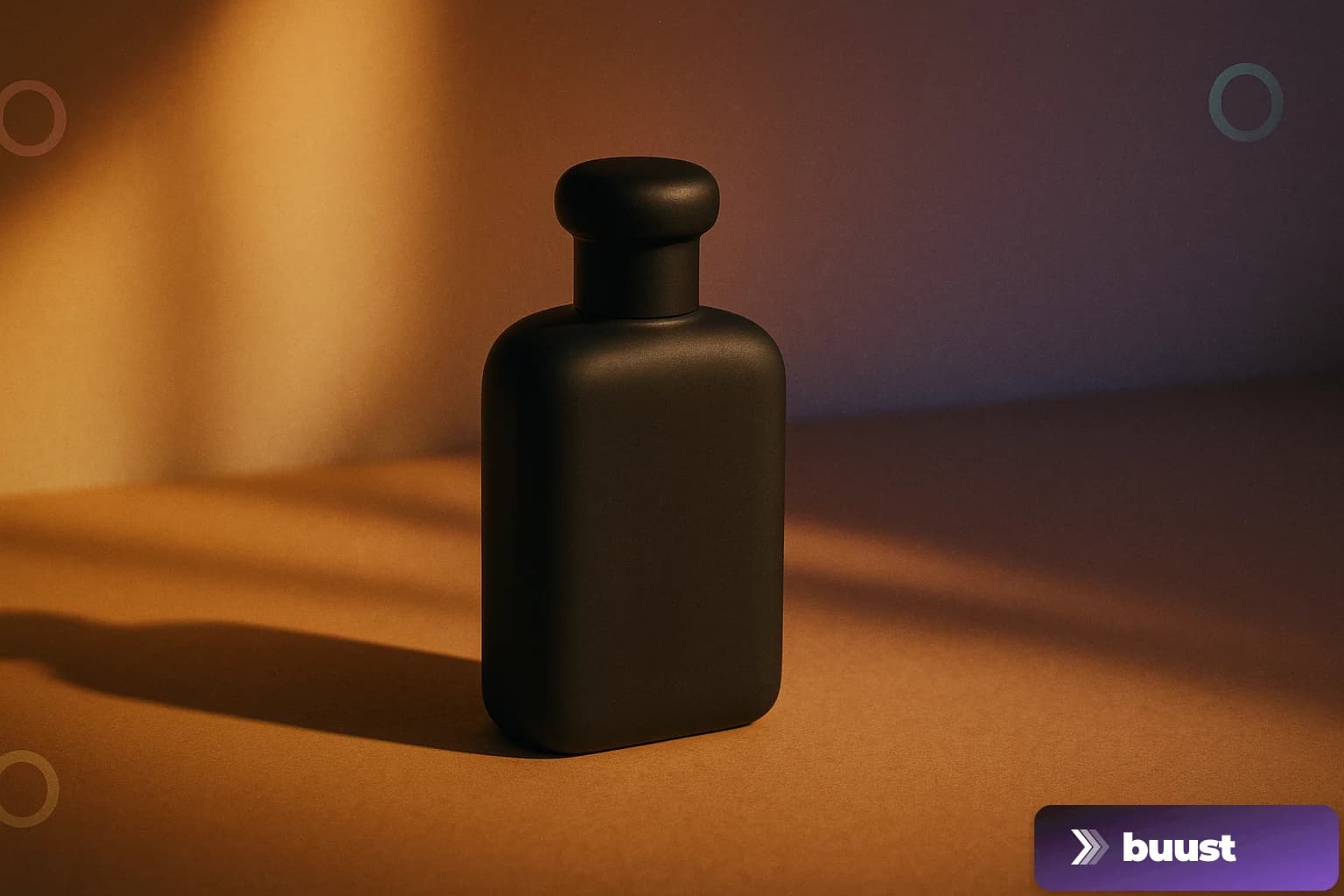 Hochwertiges Parfümflakon-Produkt in einer warm beleuchteten cinematic Szene mit subtilen LUT-Farbring-Andeutungen am Bildrand