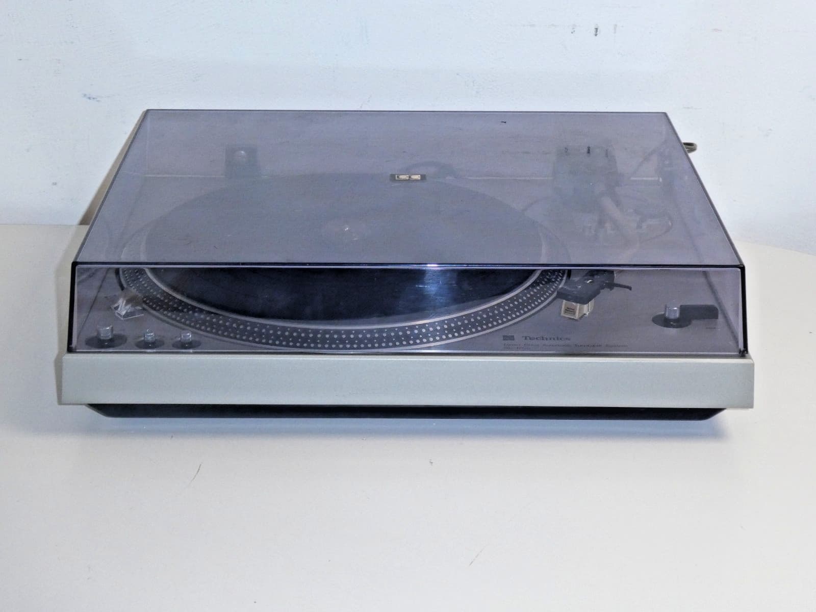 Technics SL-1700 High-End Plattenspieler / Turntable m. Tonabnehmer, 2J.Garantie