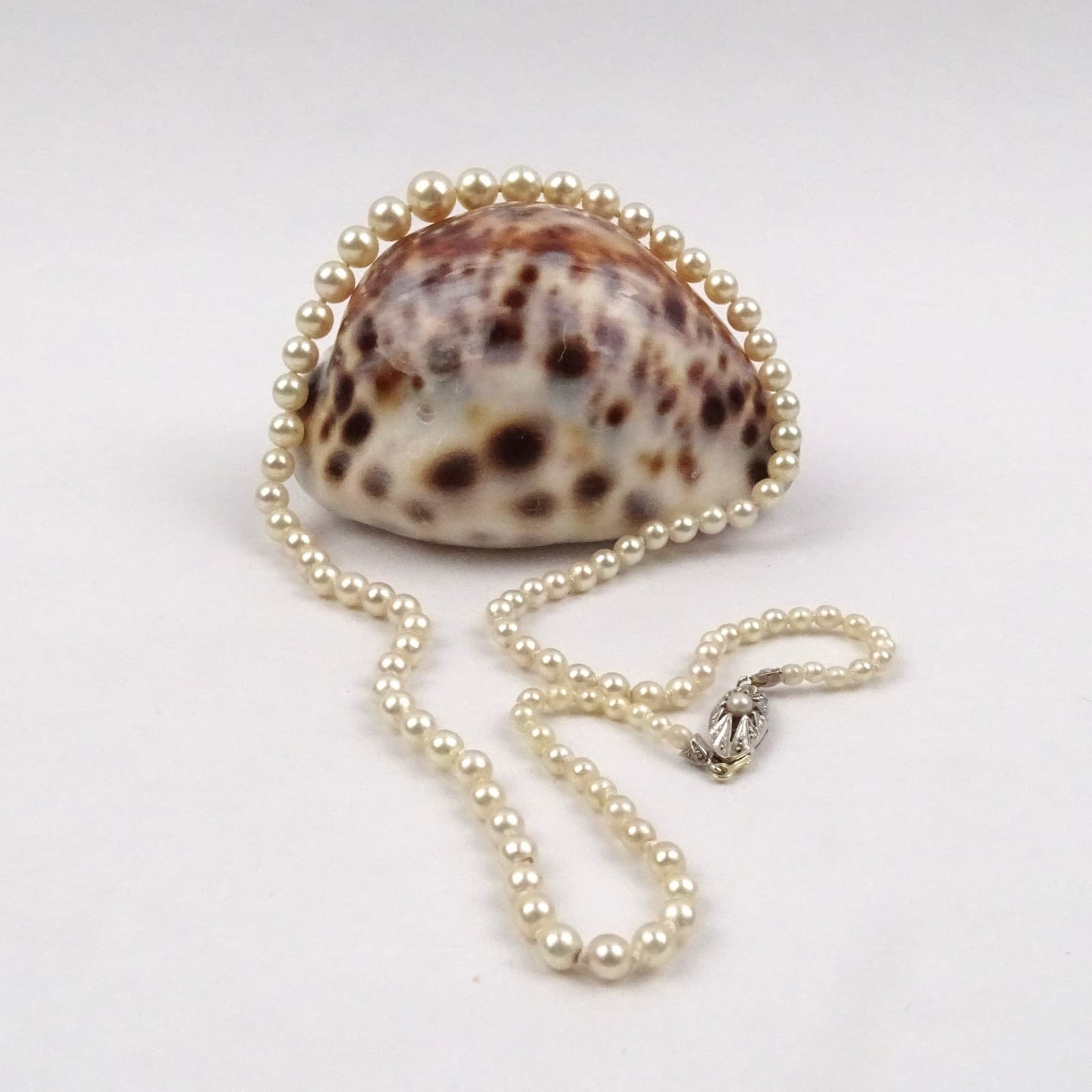 Akoya Perlenkette 49 cm Verlauf 2,7-7,5 mm 585 Gold Hakenverschluss bicolor 1980